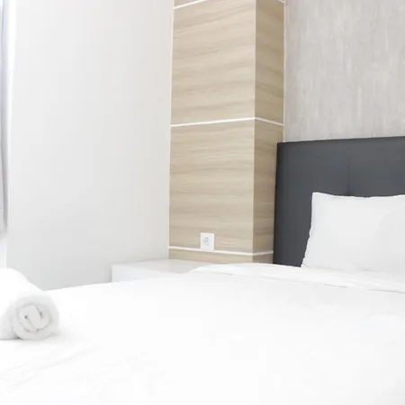 Studio No Kitchen Apartment The Lodge Paskal Near Binus University By Travelio